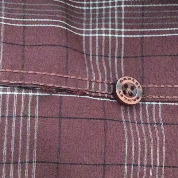 Oakley button down plaid shirt - Picture 5 of 6